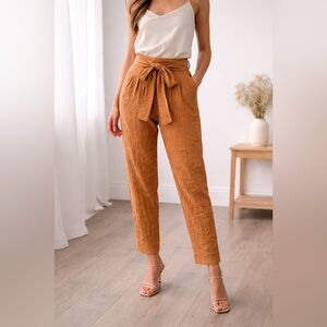 ANTHROPOLOGY Brown jacquard pleated belted High rise tapered dress pant.